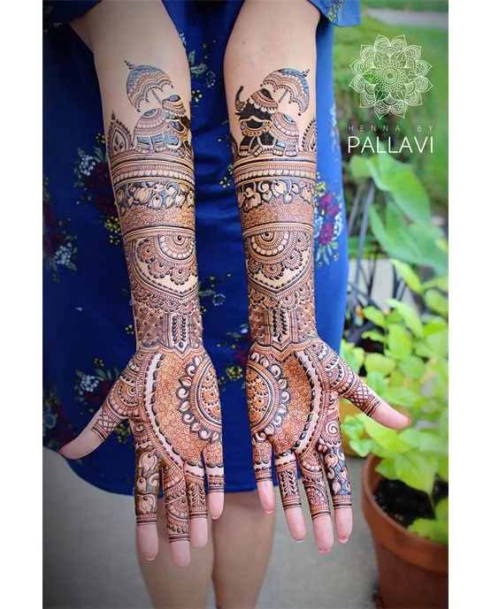 Hatch Blend Composition Using Stylish Full Hand Mehndi Design Hatch Blend Composition Using Stylish Full Hand Mehndi Design